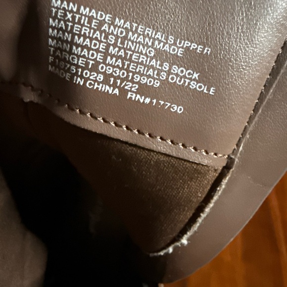 Brown Western Style Boots - Picture 8 of 8